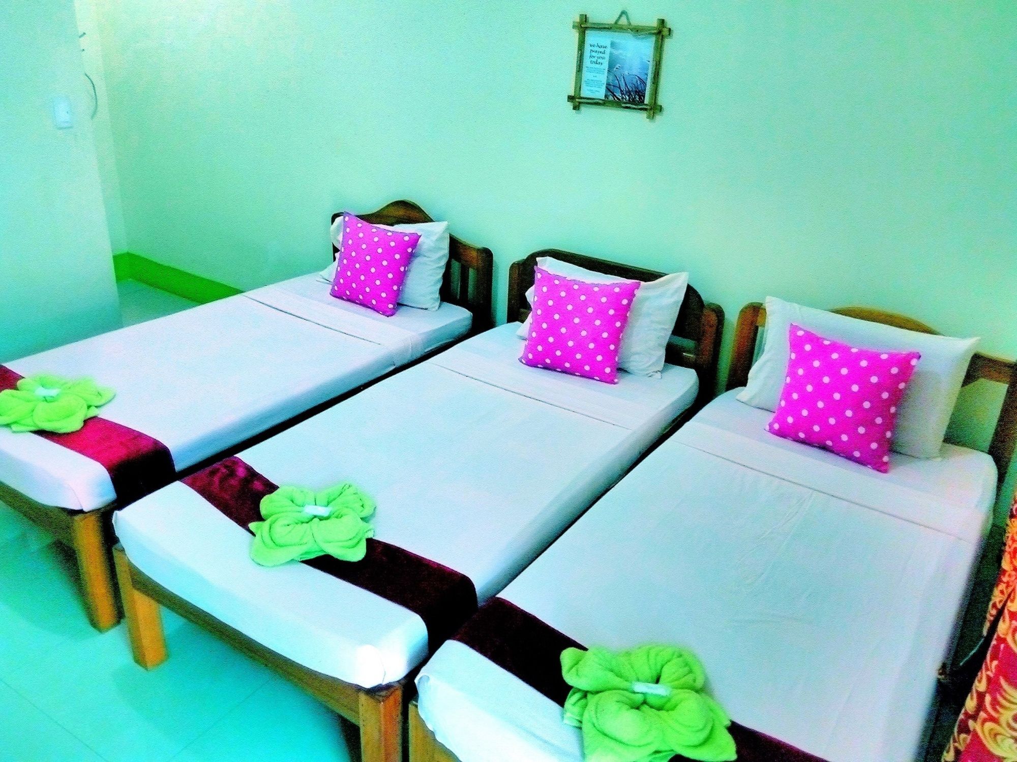 פורטו פרינססה Green Park Tourist Inn מראה חיצוני תמונה